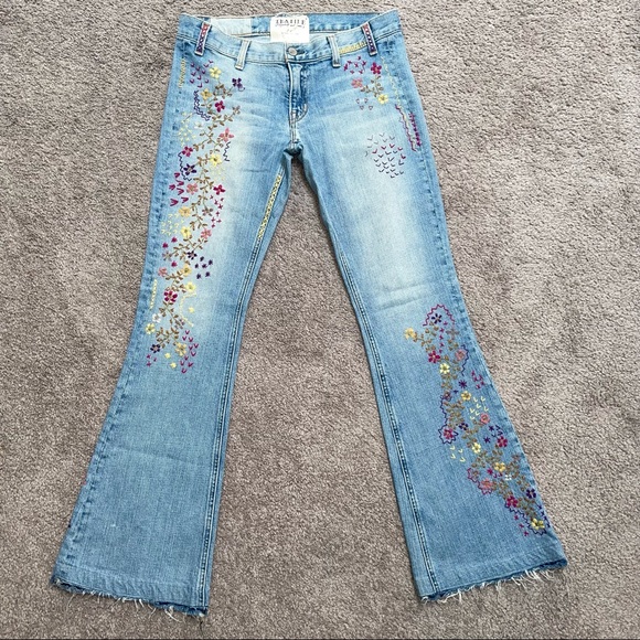 Elizabeth and James Textile Jimi Hendrix Flare Jea - Picture 2 of 13